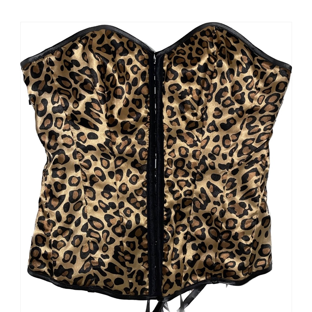 Fredericks of Hollywood Cheetah Print Corset 🤩